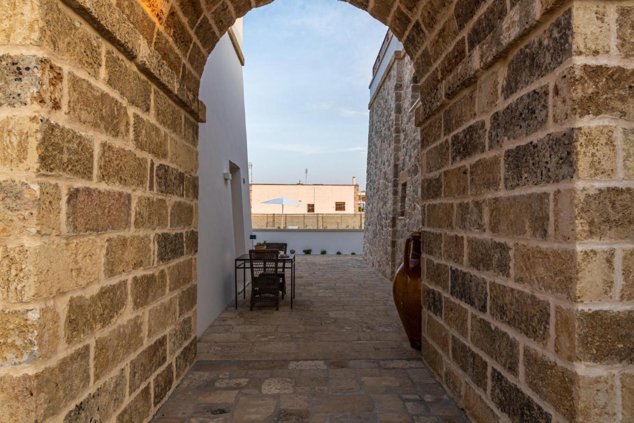 Dimora Le Site Hotel Torre Suda Bagian luar foto