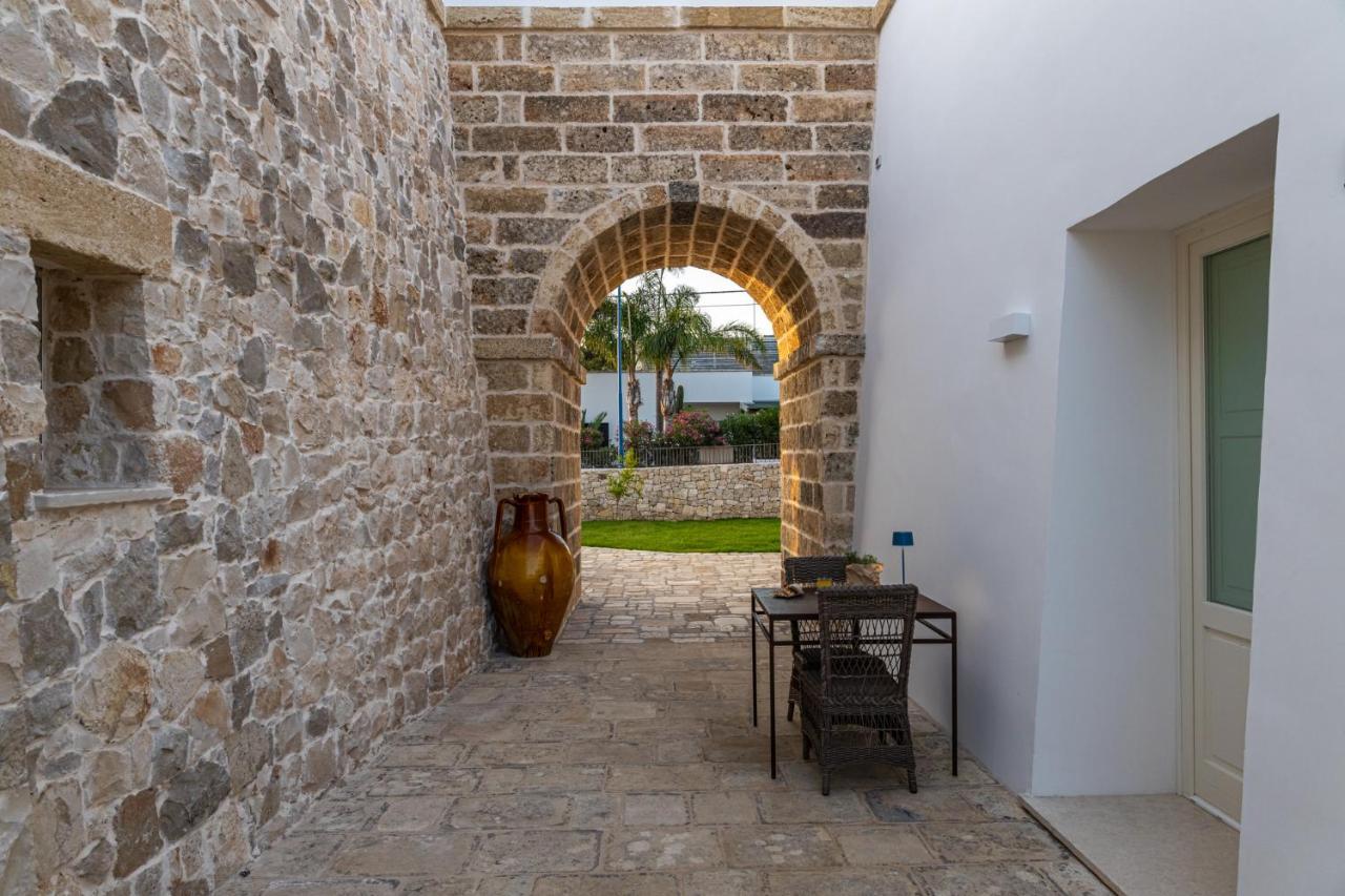 Dimora Le Site Hotel Torre Suda Bagian luar foto