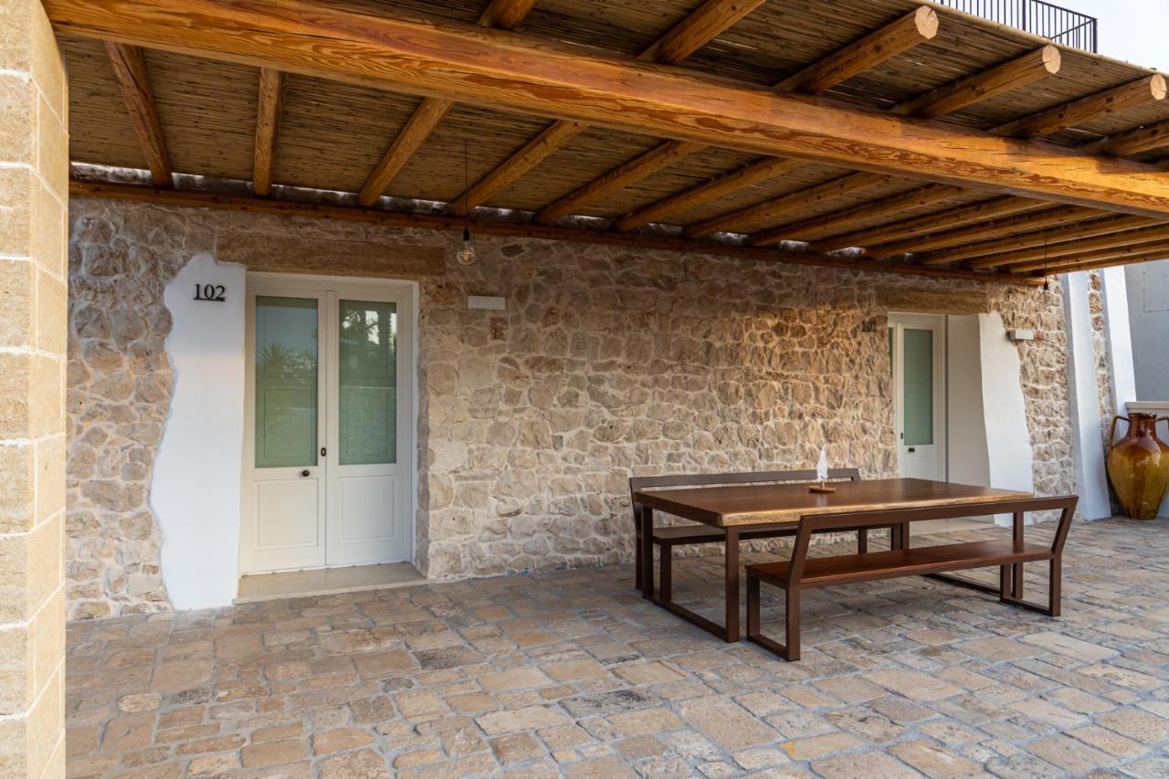 Dimora Le Site Hotel Torre Suda Bagian luar foto