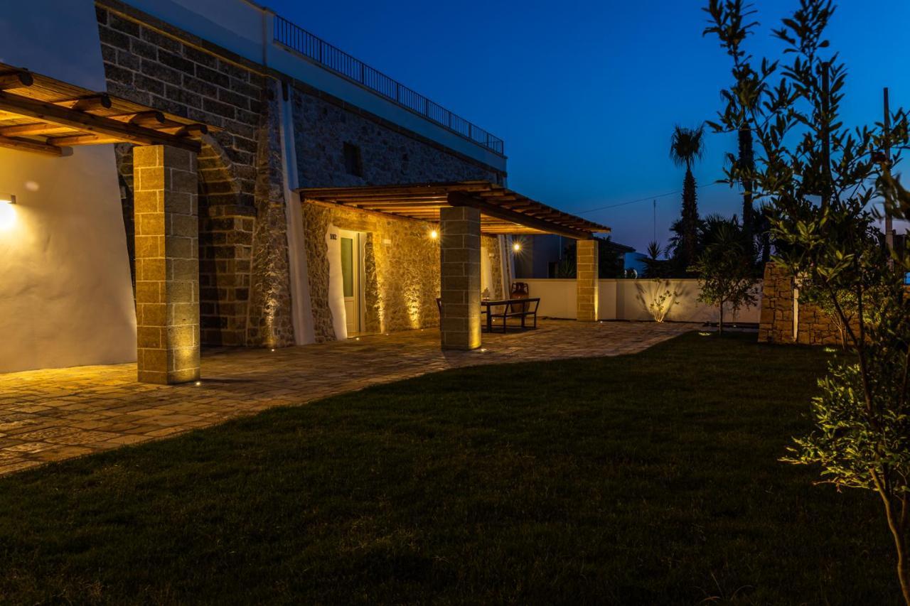 Dimora Le Site Hotel Torre Suda Bagian luar foto